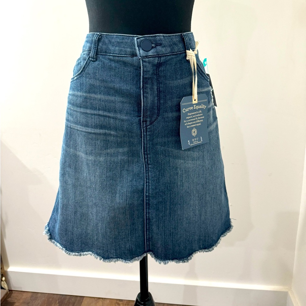 Democracy AB solution denim skirt. Stretch waist band.